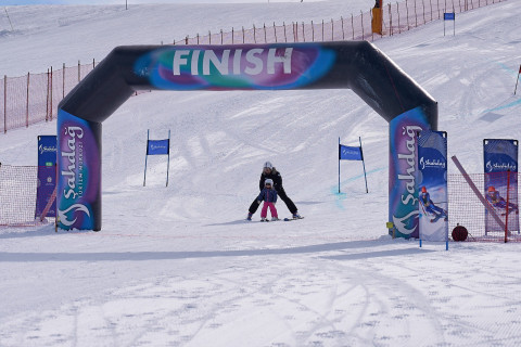 В Шахдаге состоялся Кубок Гейдара Алиева по горнолыжному спорту - ФОТО
