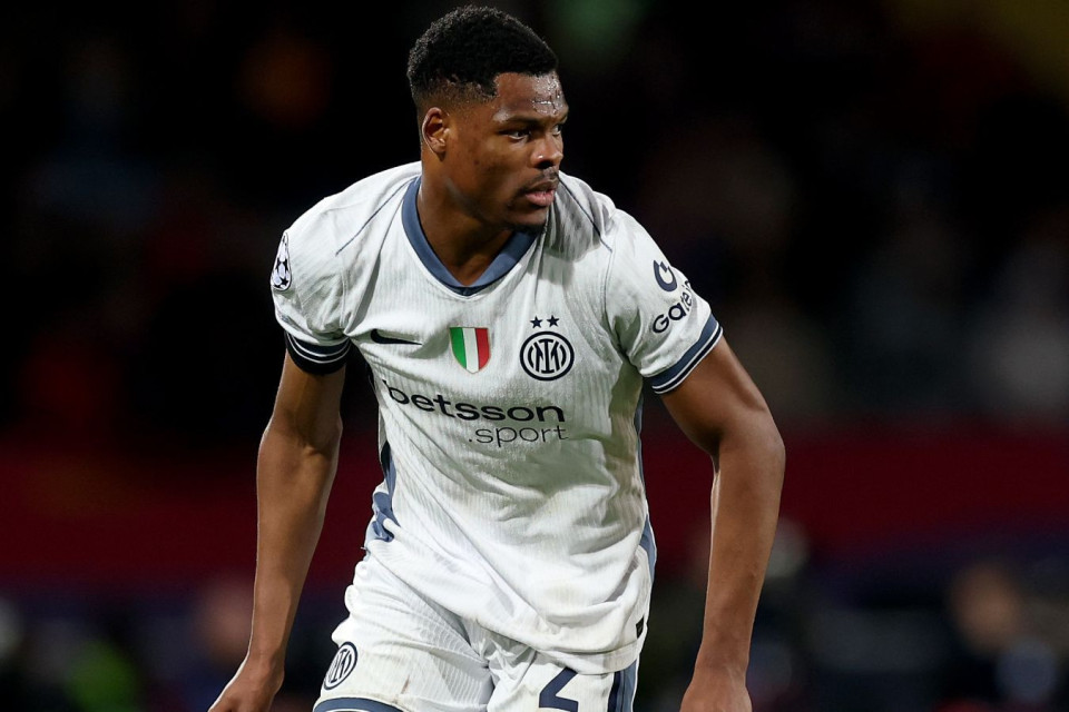 “Liverpul” Denzel Dumfrislə danışıqlar aparıb - VİDEO