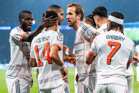 "Катастрофа": игроки "Баварии" возмущены судейством после матча с "Гамбургом"