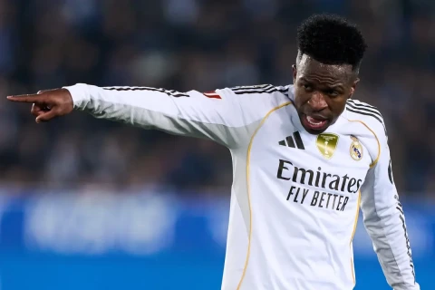 Bu gün Vinisius ehtiyatlı oynamağa məcbur qalacaq