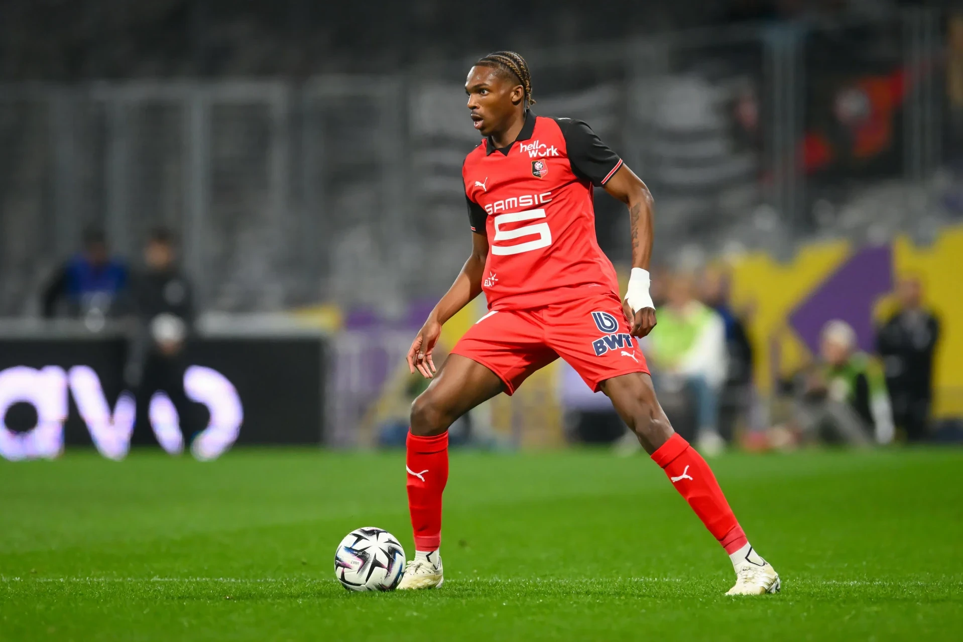 "Liverpul" fransalı müdafiəçi üçün böyük məbləğdə pul xərcləyib