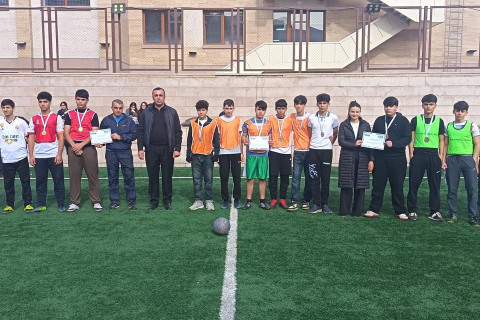 Xankəndidə məktəblilər arasında minifutbol turniri keçirilib - FOTO