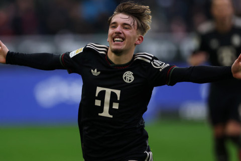 Arsenal weigh move for Bayern Munich midfielder Lennart Karl