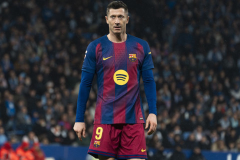 “Barselona” Levandovskiyə maaşını azaltmaq şərti ilə yeni müqavilə təklif etmək istəyir