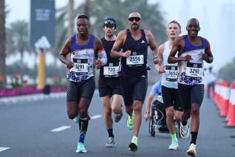 Эльчин Бекиров успешно выступил на Дубайском марафоне