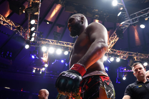 Con Cons artritə baxmayaraq Ağ Evdə döyüşməyə hazır olduğunu bildirib