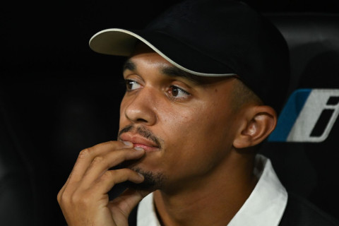 "Ливерпуль" не рассматривает возвращение Александер-Арнольда