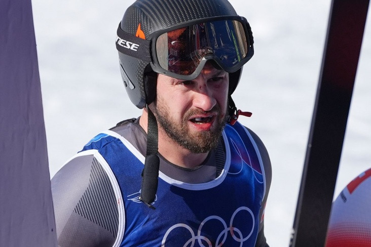 Olimpiadaya bir neçə saat qalmış ağır qəza: Avstriyalı xizəkçi üz üstə yerə düşdü - FOTO/VİDEO