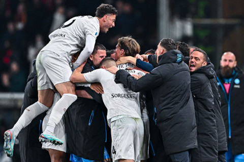 A Seriyası: “Napoli” “Cenoa”nı çətinliklə məğlub edib