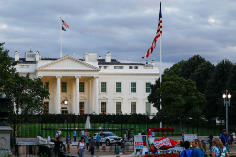 UFC-nin sahibi Ağ Evdəki turnir üçün iştirakçı siyahısının hazırlandığını bildirib
