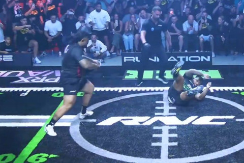 Qaç, toqquş, sağ qal: yeni döyüş formatı mübahisə yaratdı - VİDEO