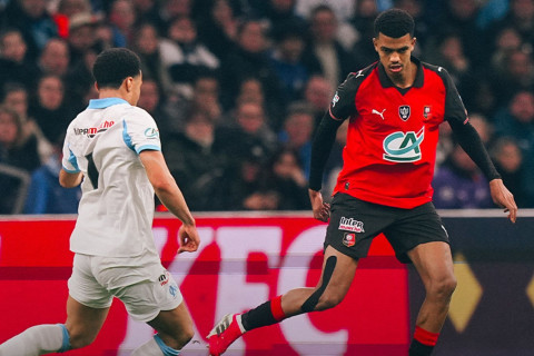 Тренер "Ренна" отстранен от работы вместе со штабом