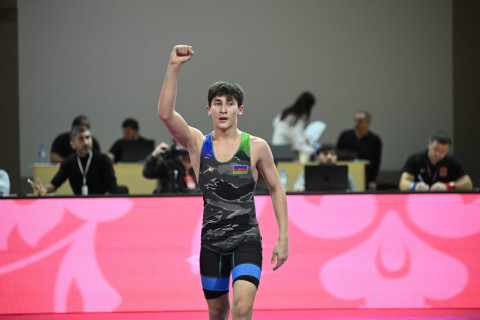 Стартовал чемпионат Азербайджана по борьбе U17 - ФОТО