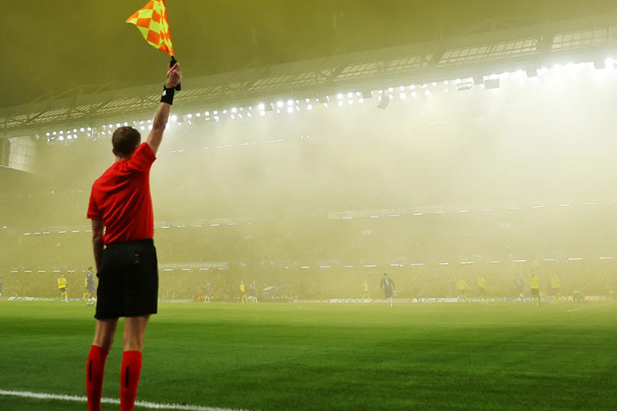 Almaniyada hakim evinin qarşısında hücuma məruz qalıb - FOTO/VİDEO