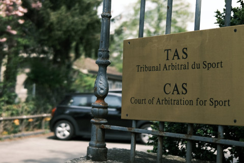 Эстонский тренер по фигурному катанию Рейнсалу оспорил в CAS отстранение от Олимпиады