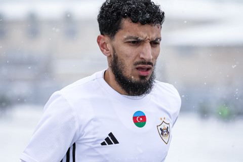 "Карабах" унес три очка со "снежного" стадиона "Шамахы" на последних минутах  - ОБНОВЛЕНО + ФОТО