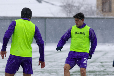 "Карабах" унес три очка со "снежного" стадиона "Шамахы" на последних минутах  - ОБНОВЛЕНО + ФОТО