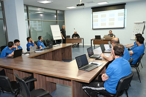 AFFA-da qapıçılar üzrə UEFA A kateqoriyalı məşqçi kursunun dördüncü mərhələsi keçirilib - FOTO