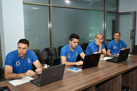 AFFA-da qapıçılar üzrə UEFA A kateqoriyalı məşqçi kursunun dördüncü mərhələsi keçirilib - FOTO