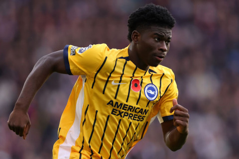 PSJ “Mançester Yunayted”in 100 milyon funt sterlinqlik transfer hədəfini əldə edə bilər