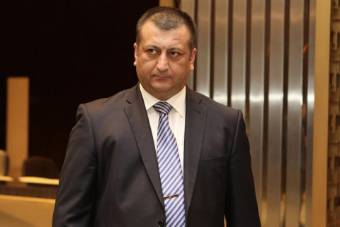 Zaur Axundov ev dustağı oldu - VİDEO