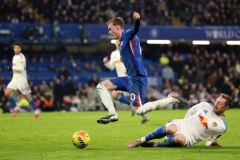 "Челси" дома не удержал победу над "Лидсом"