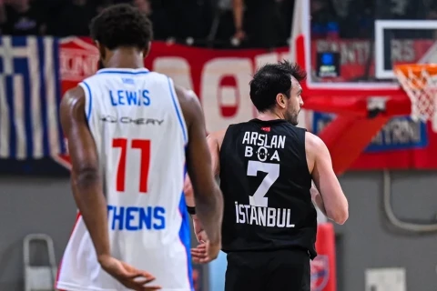 Yunanıstanda qalmaqal: “Beşiktaş”a qarşı təxribat