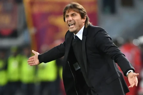 “Napoli”nin baş məşqçisi hakimi təhqir etdiyinə görə diskvalifikasiya oluna bilər