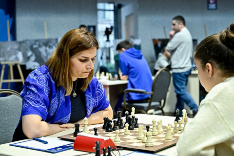 Şahmat üzrə Azərbaycan çempionatında 1/8 final mərhələsinin ilk partiyaları keçirilib - FOTO
