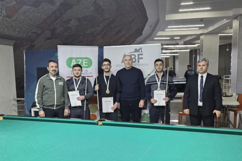 Nəsimi rayonunda həvəskarlar arasında bilyard turniri keçirilib - FOTO