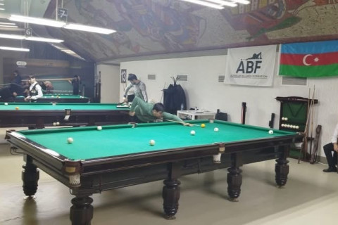 Nəsimi rayonunda həvəskarlar arasında bilyard turniri keçirilib - FOTO