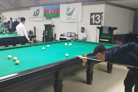 Nəsimi rayonunda həvəskarlar arasında bilyard turniri keçirilib - FOTO
