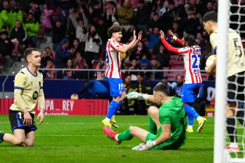 "Барселона" впервые с 1989 года проиграла "Атлетико" с разницей в четыре мяча