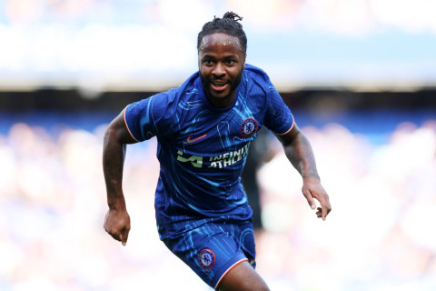 “Feyenoord” Rahim Sterlinqlə müqaviləni imzalandıqdan iki gün sonra ləğv edə bilər