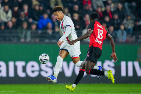 "ПСЖ" уступил "Ренну" в чемпионате Франции - ВИДЕО