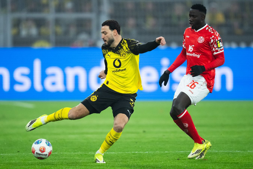 “Borussiya Dortmund” “Maynts”ı 4:0 hesabı ilə darmadağın edib