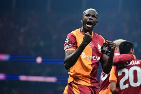 Alman nəhəngi hücumçu axtarır - Osimhen gündəmdə