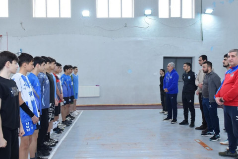 Федерация волейбола Азербайджана начала отбор перспективных спортсменов в регионах