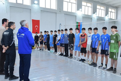 Федерация волейбола Азербайджана начала отбор перспективных спортсменов в регионах