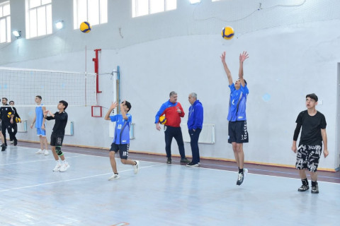 Федерация волейбола Азербайджана начала отбор перспективных спортсменов в регионах