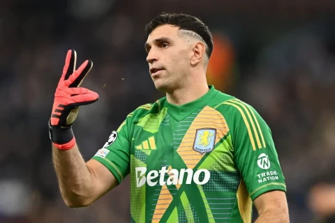 Голкипер "Астон Виллы" - лучший в АПЛ по проценту спасений