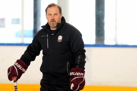 SSRİ dövründə qapıçı olmuş dünya çempionu qızıl medallarını qaytarmağa hazır olduğunu bildirib