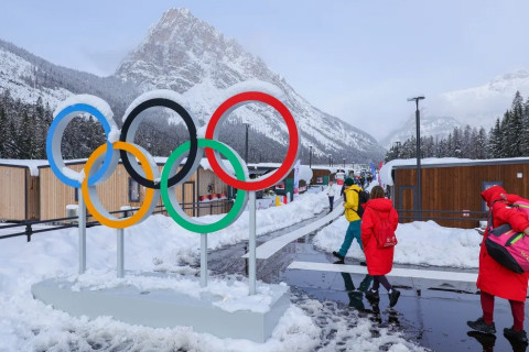 Norway extend lead at Winter Olympics medal table