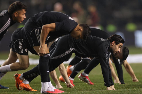 “Qarabağ” və “Nyukasl” oyunçuları isinmək üçün Tofiq Bəhramov adına Respublika stadionunda - YENİLƏNİR + FOTO/VİDEO