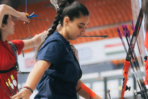 Азербайджанская лучница заняла пятое место на чемпионате Европы - ФОТО