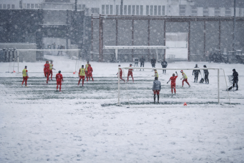 “Bavariya” rəhbərliyindən komandaya “buzlu sınaq” - VİDEO