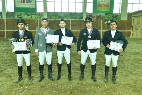 В Баку определились победители кубка по конкуру "Серхедчи" - ФОТО