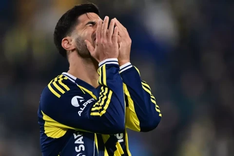 “Fənərbağça” öz meydançasında heç-heçə edərək lider olmaq şansını əldən verib