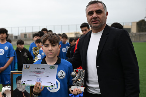 Anatoli Banişevskinin anadan olmasının 80 illik yubileyi münasibətilə xatirə turniri baş tutub - FOTO