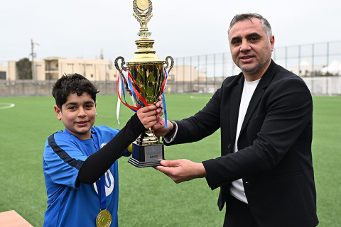 Anatoli Banişevskinin anadan olmasının 80 illik yubileyi münasibətilə xatirə turniri baş tutub - FOTO